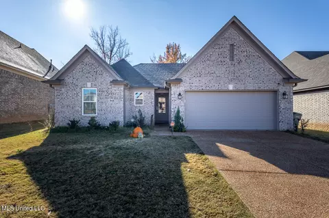 1587 Miskelly Dr, Southaven, MS 38671