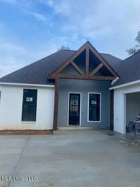212 Lake Ridge Dr, Madison, MS 39110 photo 2