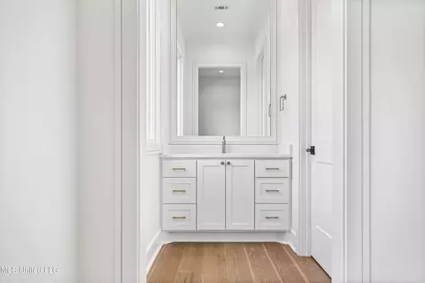 Entry Way - 450 Whittington Cir, Madison, MS 39110 photo 4 of 4