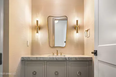 Bath - 450 Whittington Cir, Madison, MS 39110 photo 4 of 5
