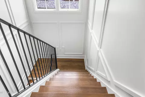 Entry Way - 450 Whittington Cir, Madison, MS 39110 photo 3 of 4
