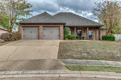 116 Summerdale Pl, Brandon, MS 39047