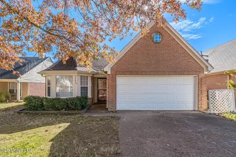 9403 Huron Dr, Olive Branch, MS 38654