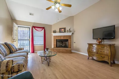 9403 Huron Dr, Olive Branch, MS 38654 photo 9