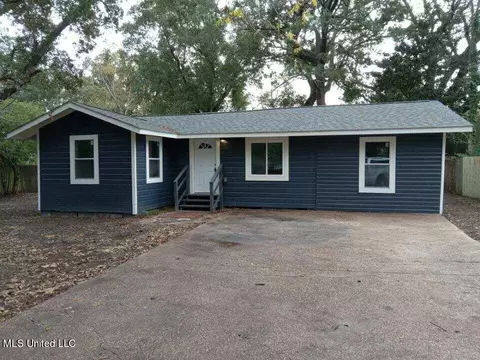 2143 Hillrie Ln, Gulfport, MS 39507