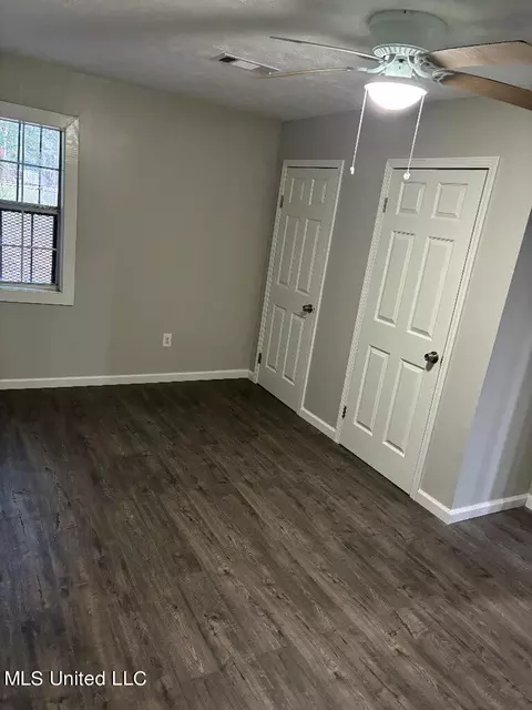 3162 Sears St, Jackson, MS 39213 photo 3