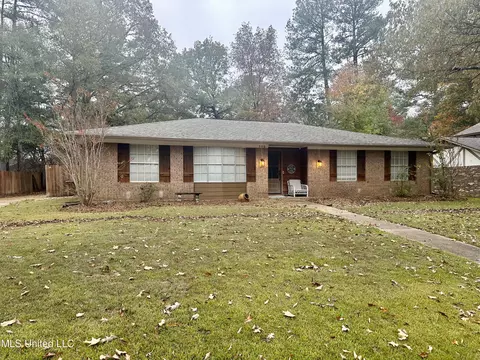 108 Hickory Hill Pl, Brandon, MS 39042