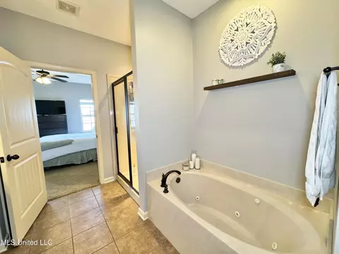 1221 E Cross Creek Dr, Hernando, MS 38632 photo 16