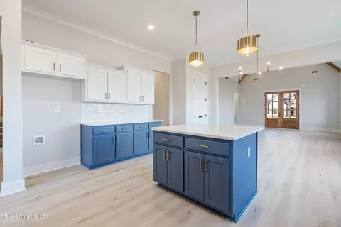 Kitchen - 3515 Kreunen St, Nesbit, MS 38651 photo 4 of 5