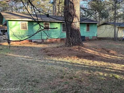 2871 Revere St, Jackson, MS 39212