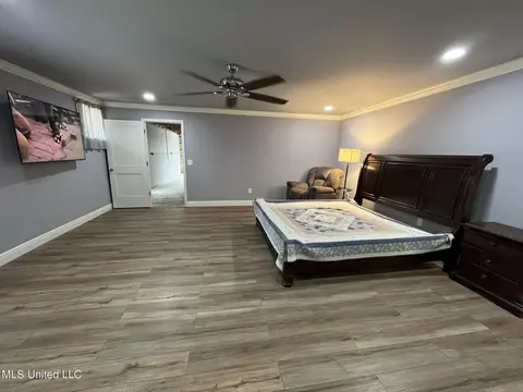 672 Mt Pilgrim Rd, Camden, MS 39045 photo 2