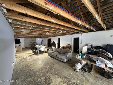 672 Mt Pilgrim Rd, Camden, MS 39045 photo 8