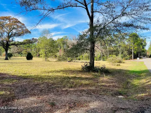 23007 Ira Johnson Rd, Saucier, MS 39574 photo 5