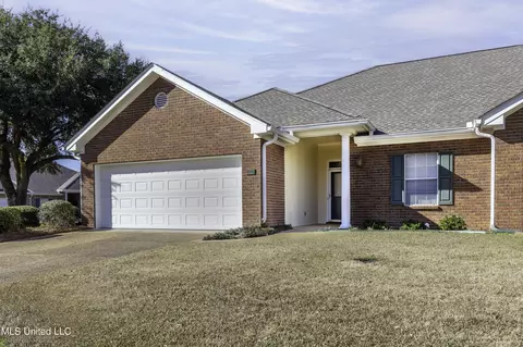 101 Springtree Dr, Brandon, MS 39042
