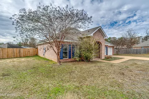 327 Cherry Bark Dr, Brandon, MS 39047 photo 3