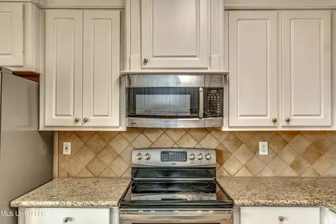 327 Cherry Bark Dr, Brandon, MS 39047 photo 18