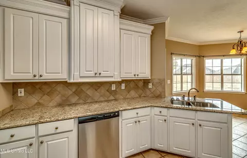 327 Cherry Bark Dr, Brandon, MS 39047 photo 15