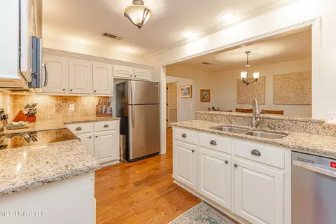 609 Bedford Cir, Madison, MS 39110 photo 9