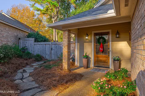 609 Bedford Cir, Madison, MS 39110 photo 4