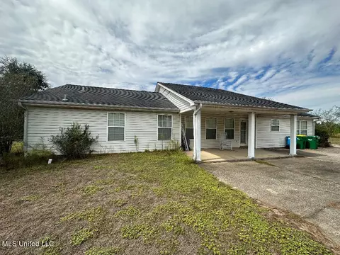 14304 Constitution Rd, Moss Point, MS 39562 photo 1