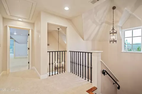 Entry Way - 6028 E Fleur De Lis, Olive Branch, MS 38654 photo 4 of 4