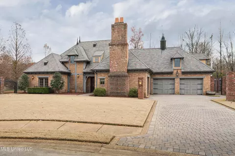 6028 E Fleur De Lis, Olive Branch, MS 38654