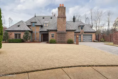 Exterior - 6028 E Fleur De Lis, Olive Branch, MS 38654 photo 9 of 9