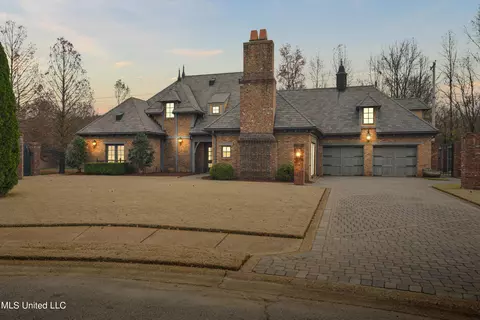 Exterior - 6028 E Fleur De Lis, Olive Branch, MS 38654 photo 8 of 9