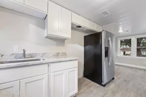 13075 Michael St, Biloxi, MS 39532 photo 8