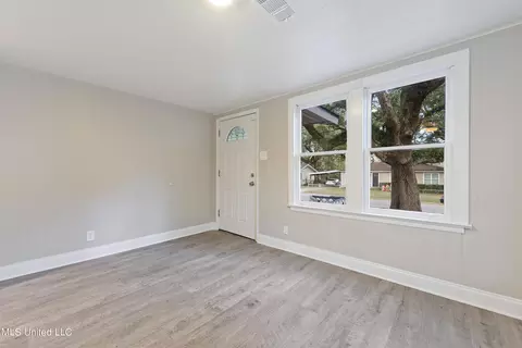13075 Michael St, Biloxi, MS 39532 photo 3