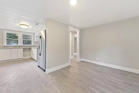 13075 Michael St, Biloxi, MS 39532 photo 5