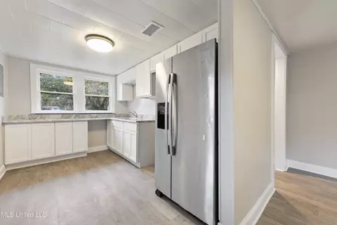 13075 Michael St, Biloxi, MS 39532 photo 7