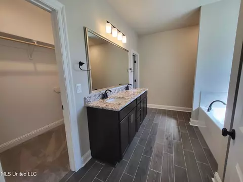 848 Leeward Dr, Biloxi, MS 39532 photo 6