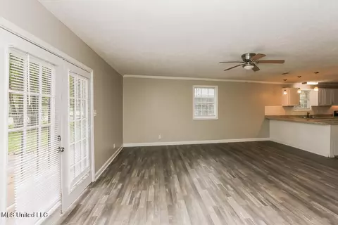 3235 Santee St, Jackson, MS 39212 photo 2
