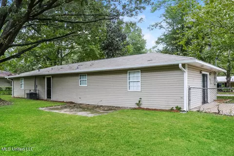 3235 Santee St, Jackson, MS 39212 photo 11