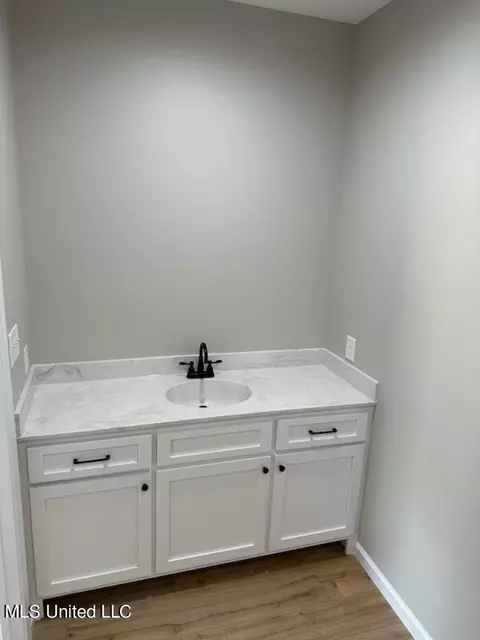 Bath - 3171 Tannertown Rd #5, Lucedale, MS 39452 photo 1 of 4
