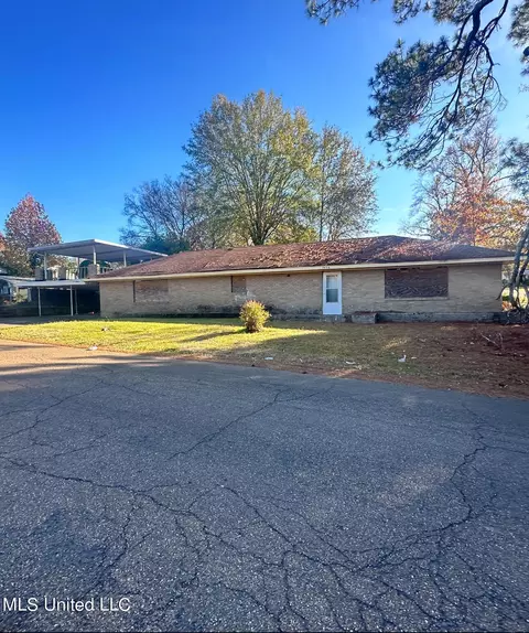 3450 Redmond Ave, Jackson, MS 39213