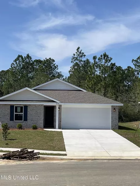 18129 Tiffany Renee Dr, Gulfport, MS 39503