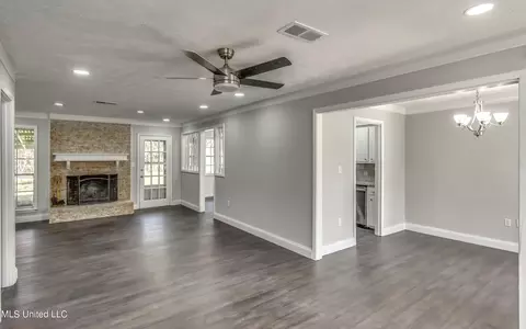 206 Cypress Dr, Madison, MS 39110 photo 9