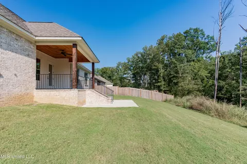 Exterior - 128 Catherine Blvd, Clinton, MS 39056 photo 18 of 20