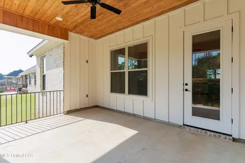 Exterior - 128 Catherine Blvd, Clinton, MS 39056 photo 12 of 20