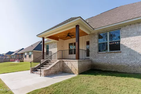 Exterior - 128 Catherine Blvd, Clinton, MS 39056 photo 19 of 20