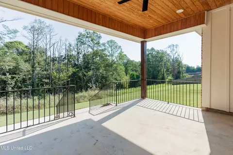 Exterior - 128 Catherine Blvd, Clinton, MS 39056 photo 8 of 20