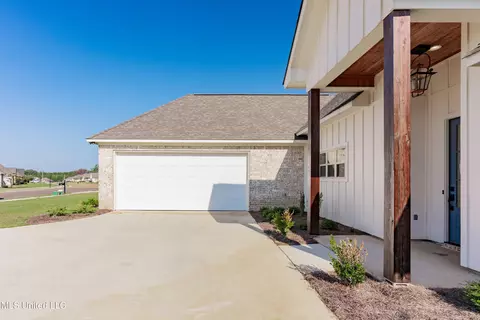 Other - 128 Catherine Blvd, Clinton, MS 39056 photo 1 of 14