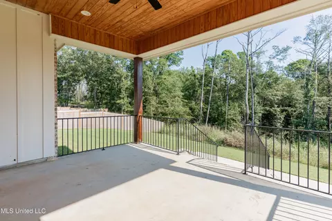 Exterior - 128 Catherine Blvd, Clinton, MS 39056 photo 9 of 20