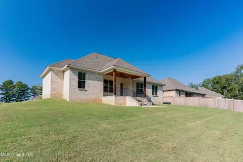 Exterior - 128 Catherine Blvd, Clinton, MS 39056 photo 16 of 20