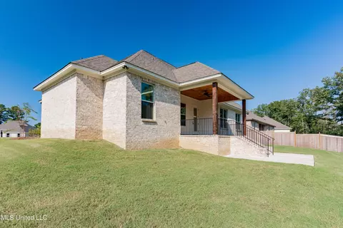Exterior - 128 Catherine Blvd, Clinton, MS 39056 photo 17 of 20