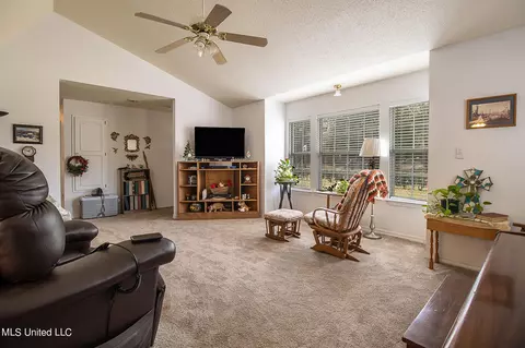 56 Timber Ridge Rd, Wiggins, MS 39577 photo 3