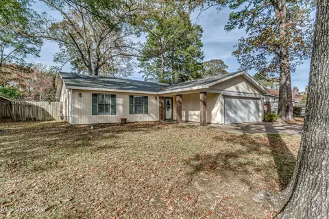 29 Woodbridge Rd, Brandon, MS 39042