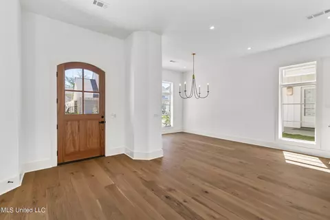 Entry Way - 104 Water St, Madison, MS 39110 photo 1 of 4
